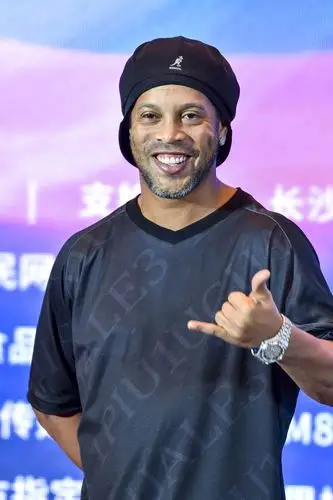 强度防守逼